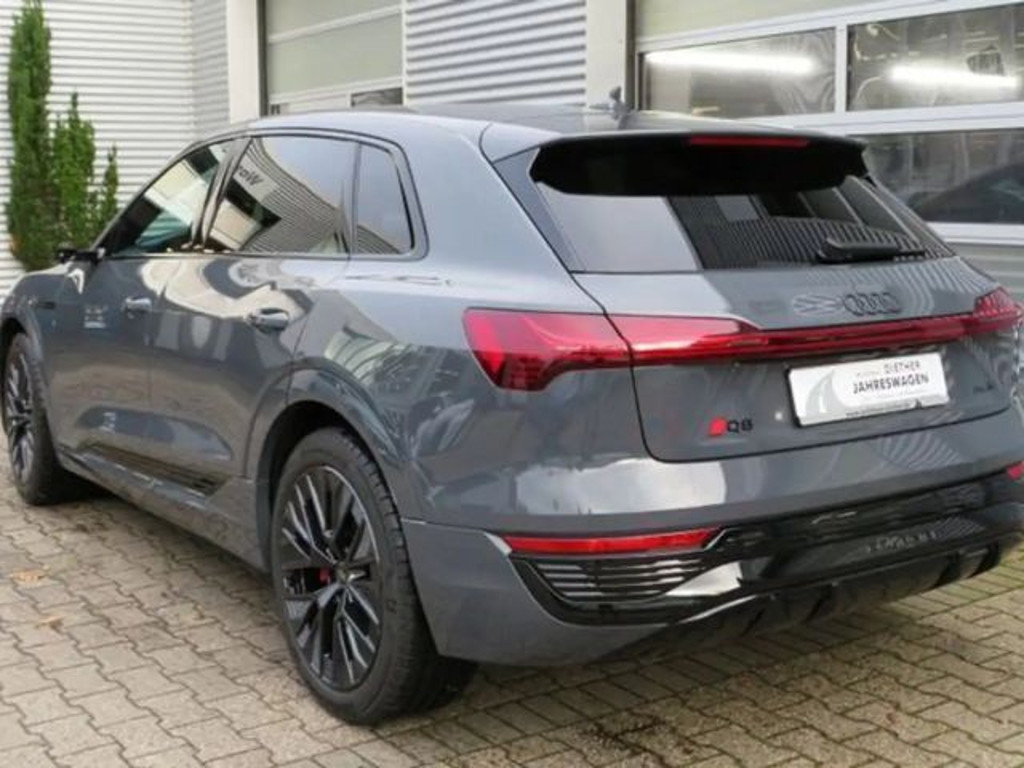 Audi Q8 e-tron