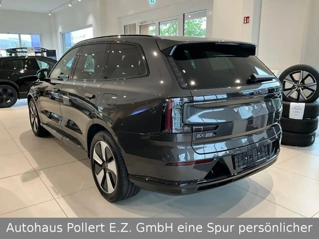 Volvo EX90