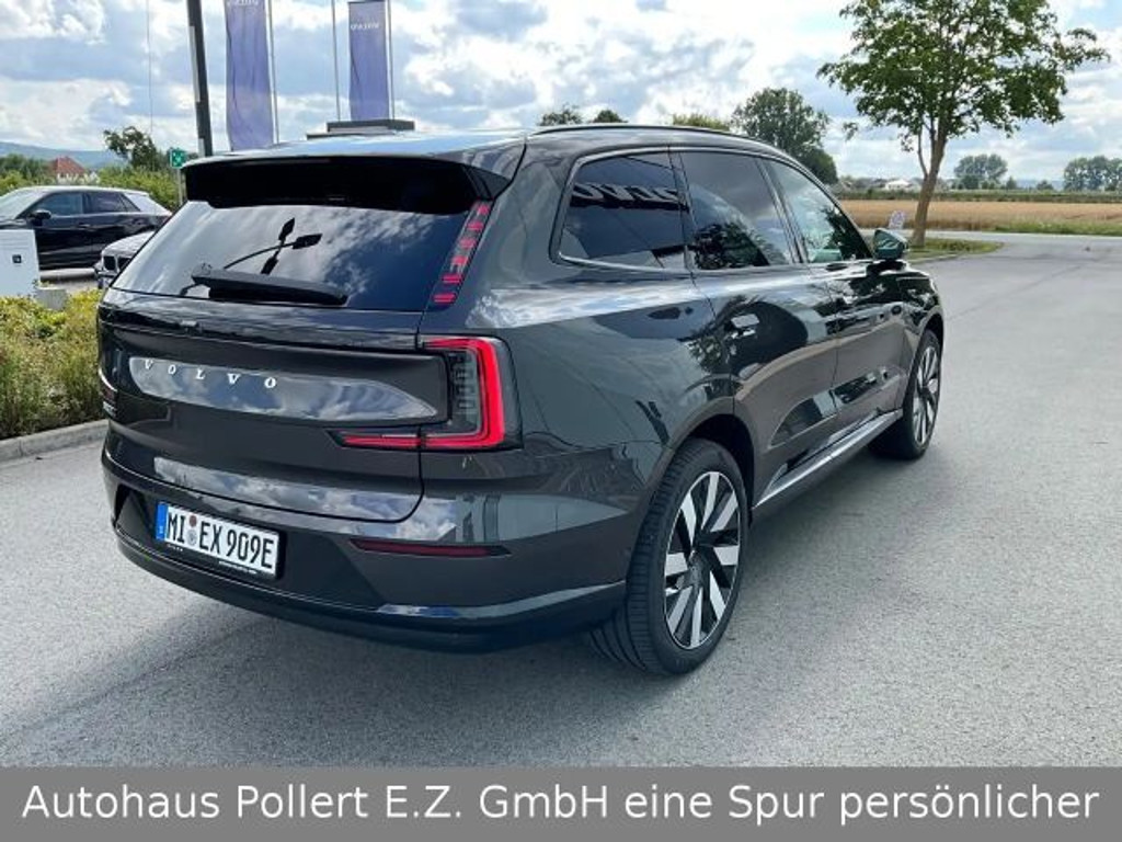 Volvo EX90