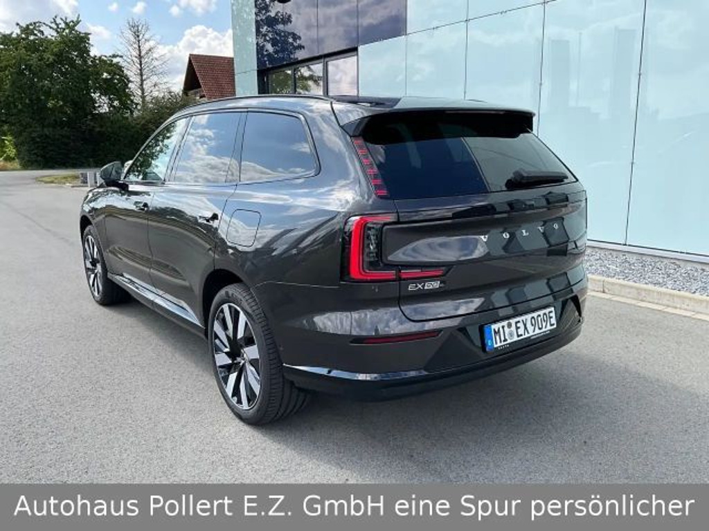 Volvo EX90