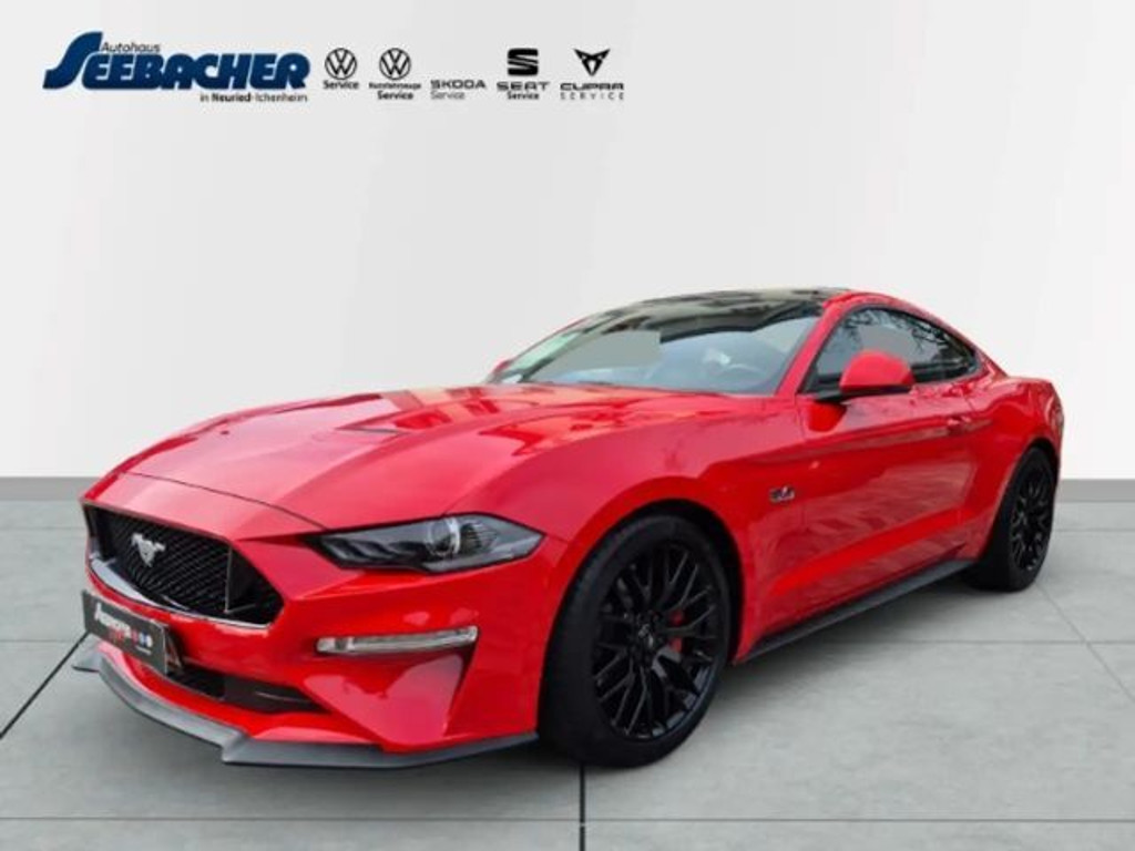 Ford Mustang Fastback GT 5.0 V8