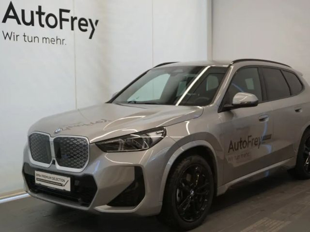 BMW iX1 xDrive30