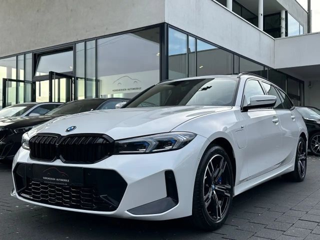 BMW 3 Serie 330 M-Sport Touring 330e