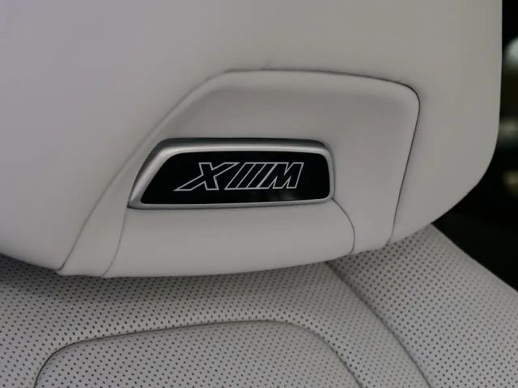 BMW XM