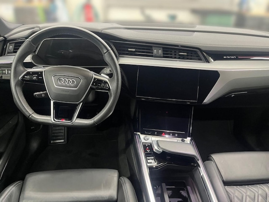 Audi e-tron
