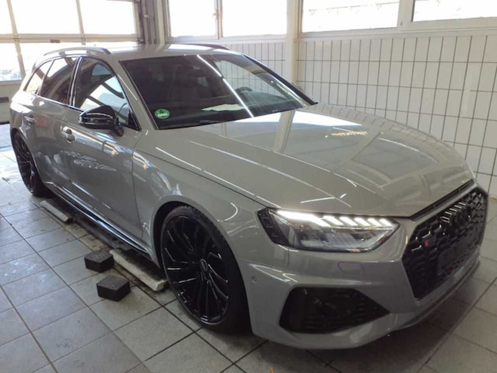 Audi RS4
