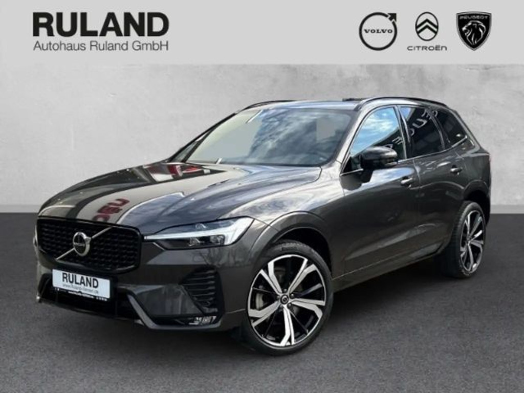 Volvo XC60 Plus Dark