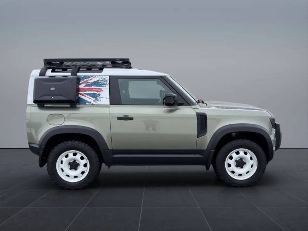 Land Rover Defender