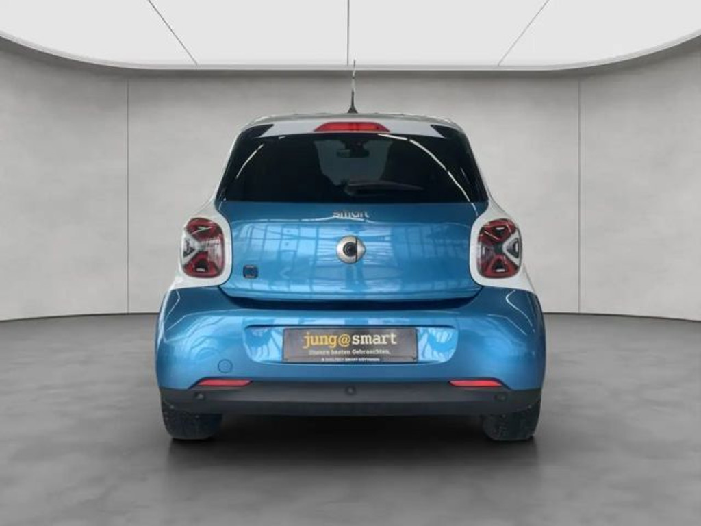 Smart EQ forfour