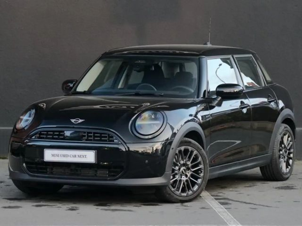 Mini Cooper Essential Trim