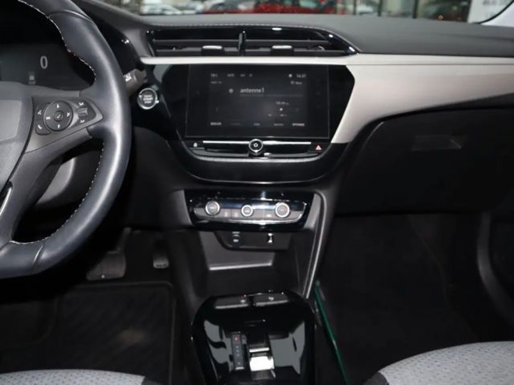 Opel Corsa e Facelift Allwetterreifen, Klimaauto. SHZ