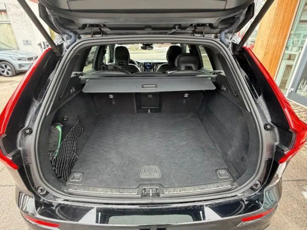 Volvo XC60 Plus Bright