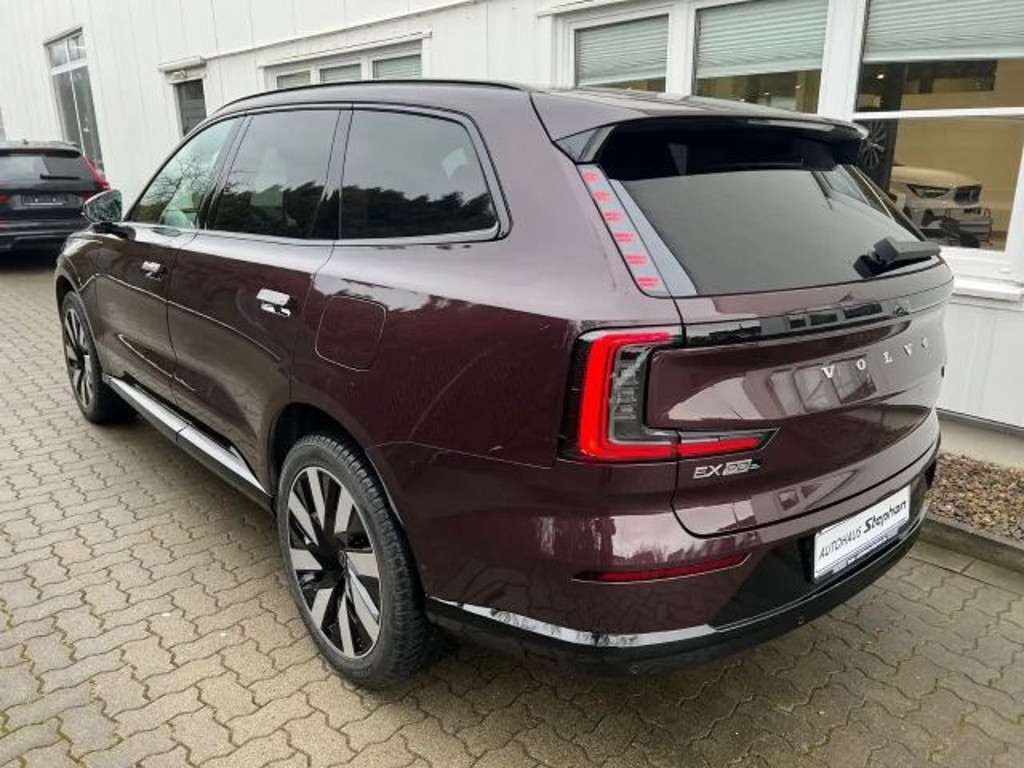 Volvo EX90