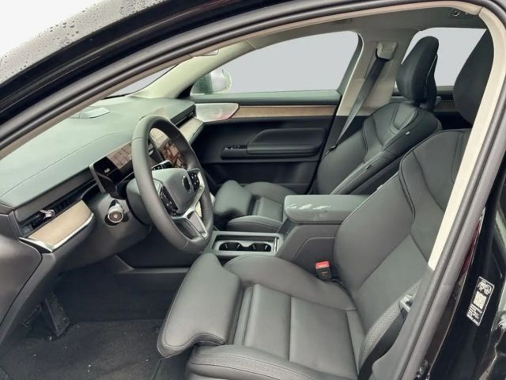 Volvo ES90