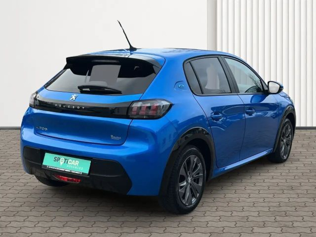 Peugeot e-2008