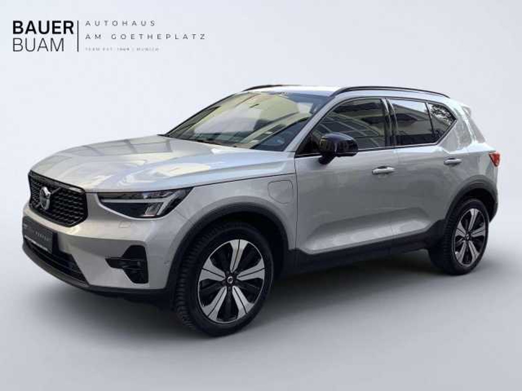 Volvo XC40 Plus Dark