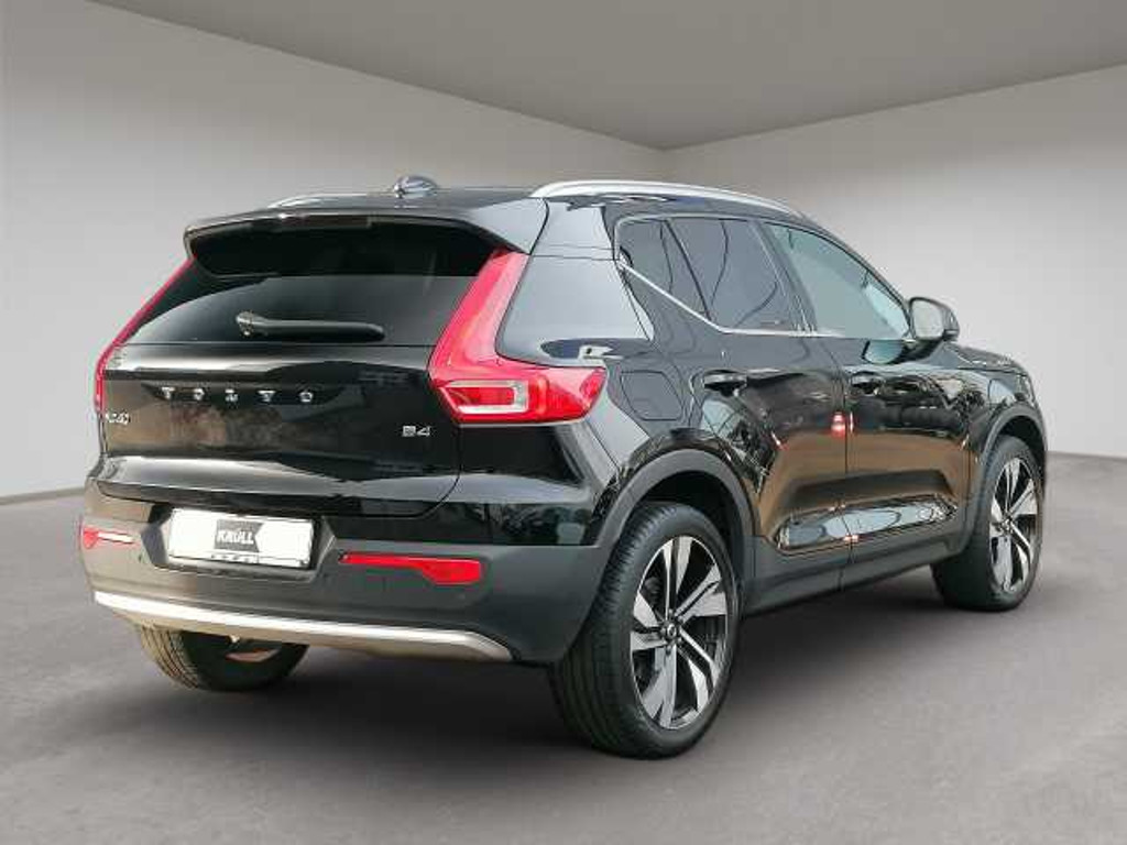 Volvo XC40 Plus Bright