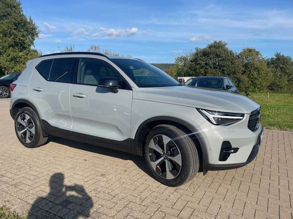 Volvo XC40 Plus Dark