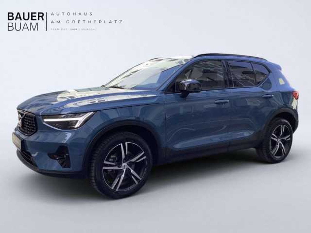 Volvo XC40 Plus Dark