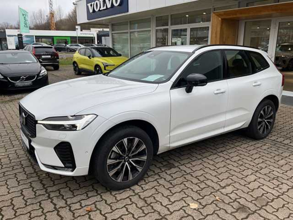 Volvo XC60 Plus Dark