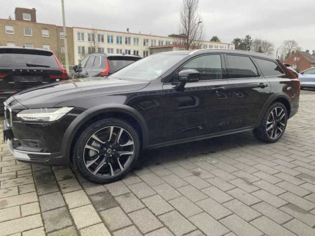 Volvo V90 Cross Country