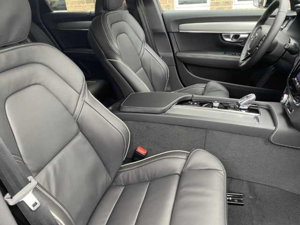 Volvo V90 Cross Country