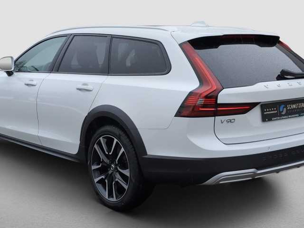 Volvo V90 Cross Country