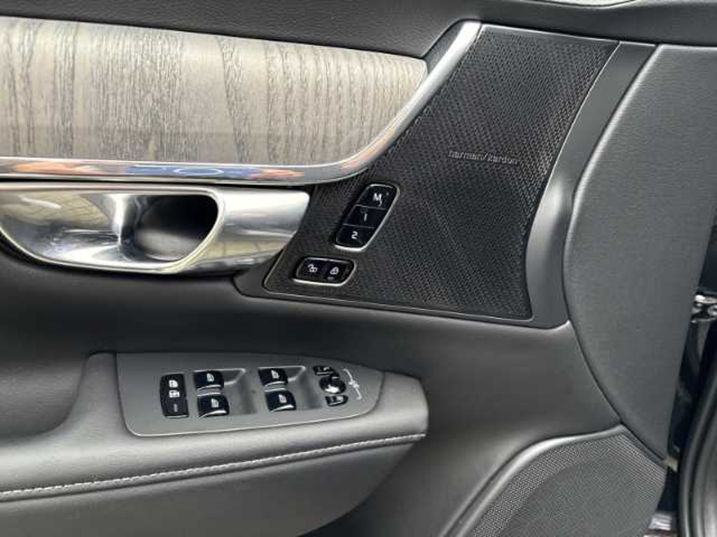 Volvo V90 Cross Country