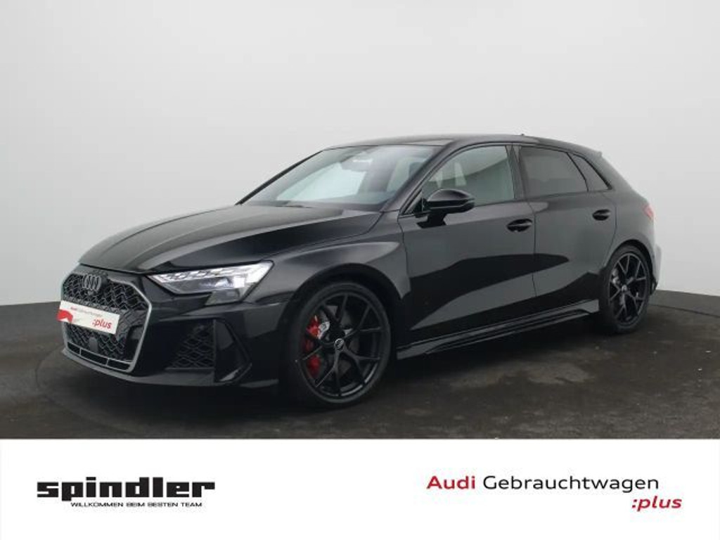 Audi RS3 Sedan Quattro S-Tronic