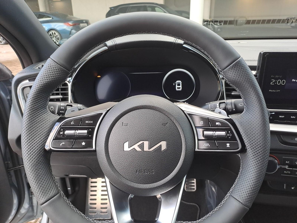 Kia ProCeed