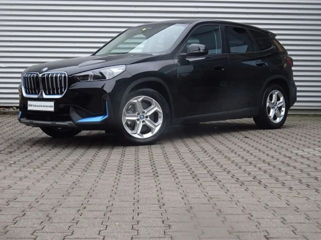 BMW iX1 xDrive30