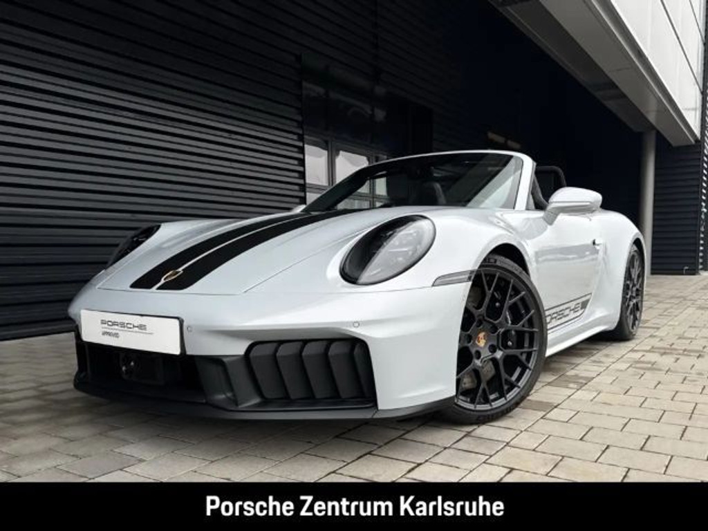 Porsche 992 GTS Cabrio Carrera 4