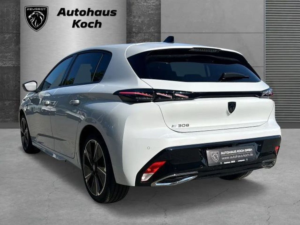 Peugeot e-308