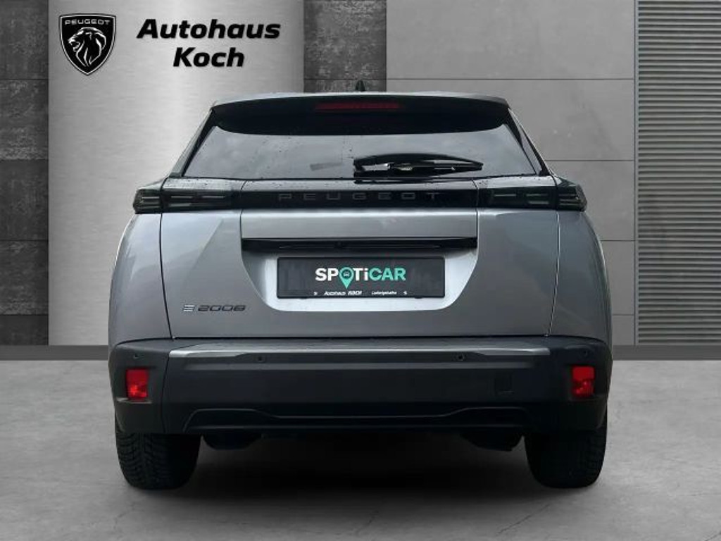 Peugeot e-2008