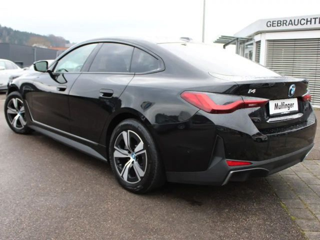 BMW i4