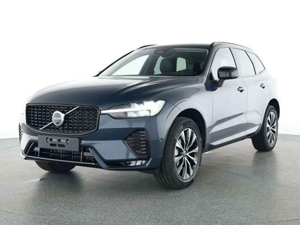 Volvo XC60 AWD Plus Dark