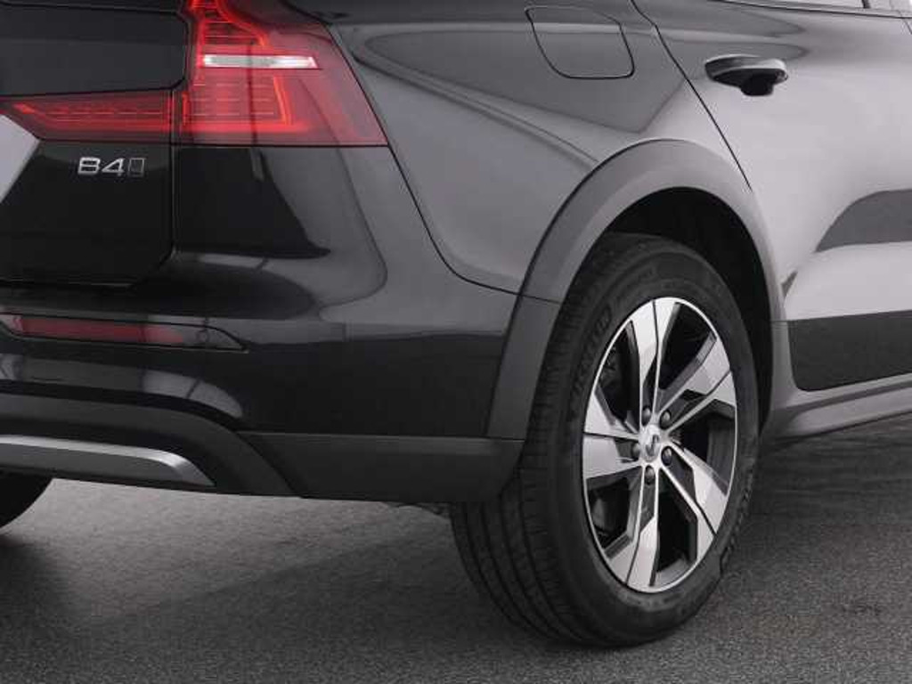 Volvo V60 Cross Country