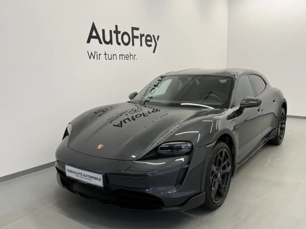 Porsche Taycan Cross Turismo 4