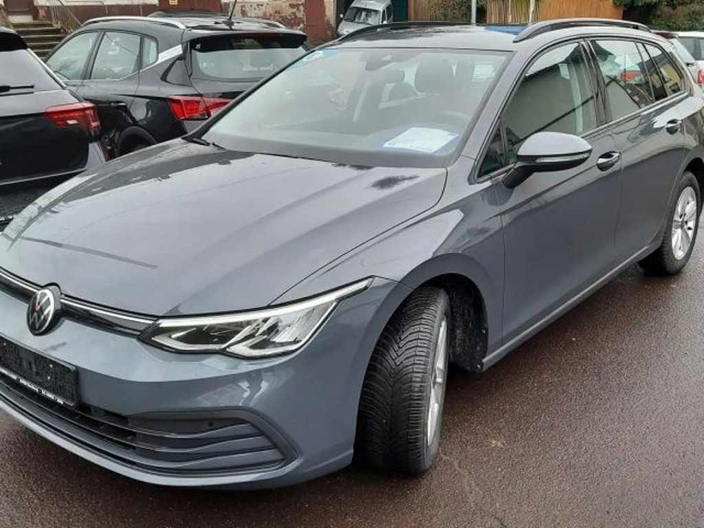 Volkswagen Golf Life Variant