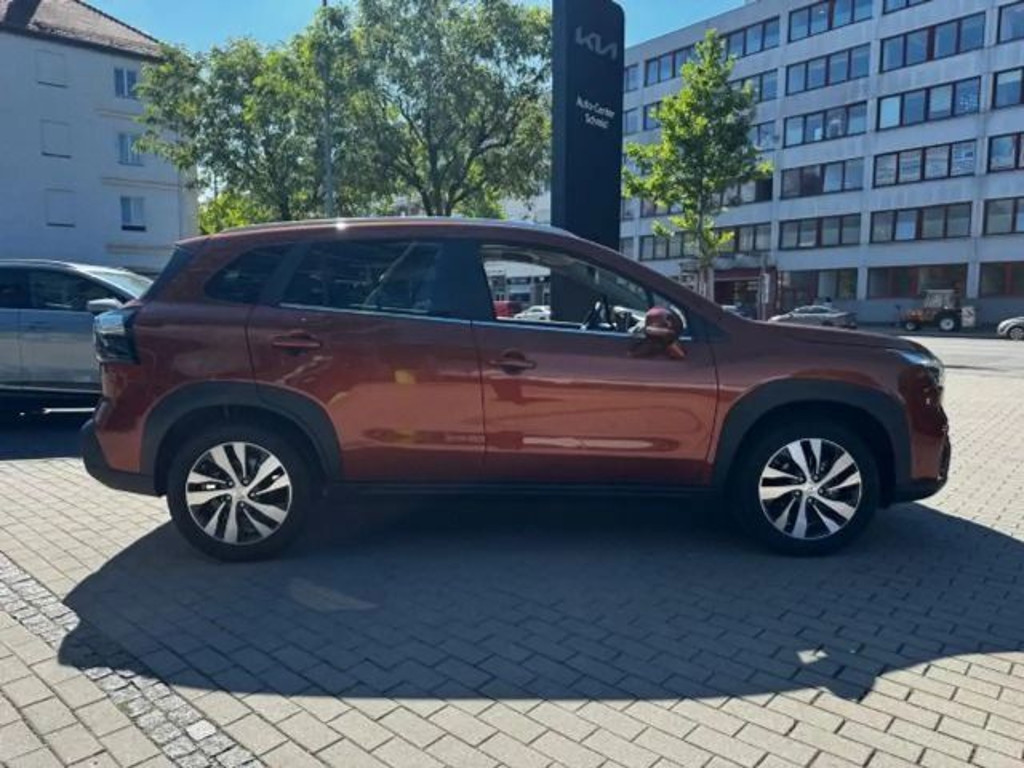 Suzuki S-Cross