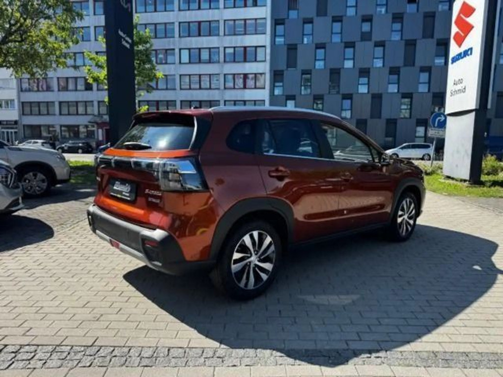 Suzuki S-Cross