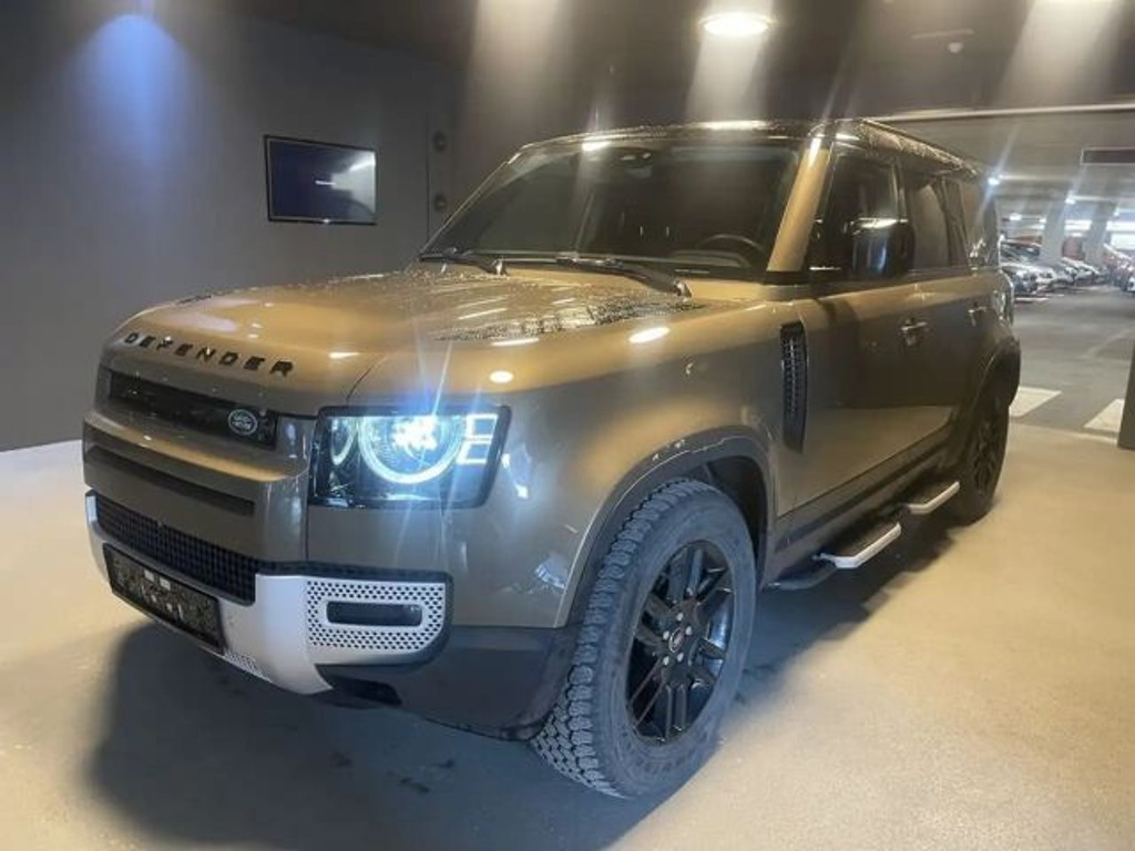 Land Rover Defender 110