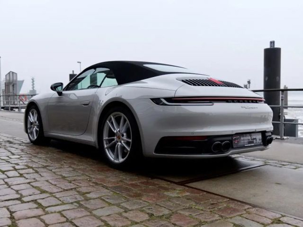 Porsche 992