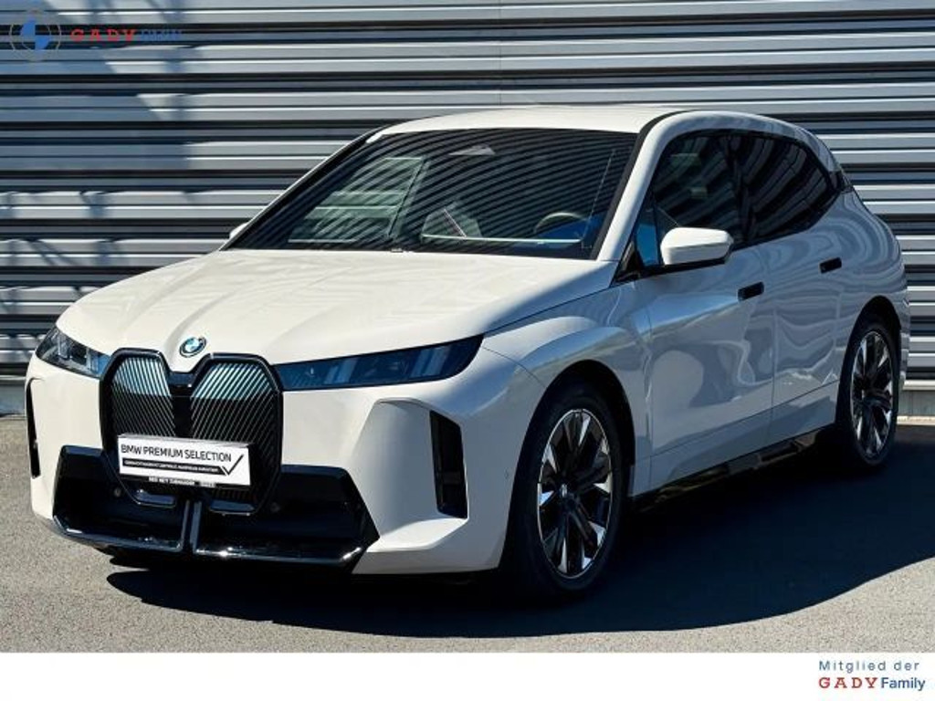 BMW iX xDrive45