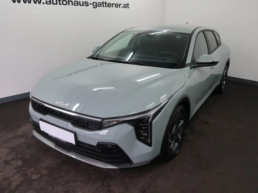 Kia K4 1,0 TGDI 48V Mildhybrid Silber