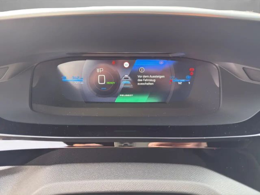 Peugeot e-308