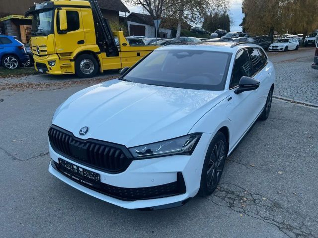 Skoda Superb Combi Sportline iV 1.5 TSI