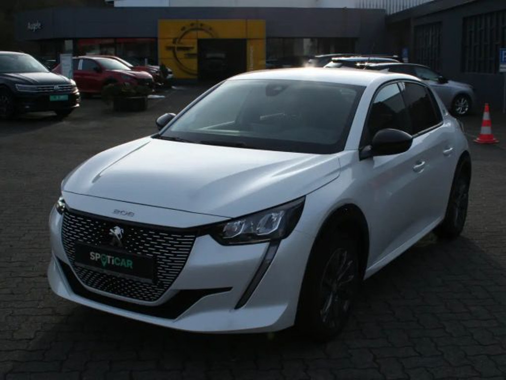 Peugeot e-208
