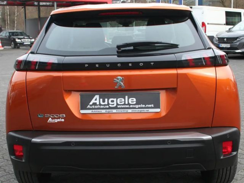 Peugeot e-2008