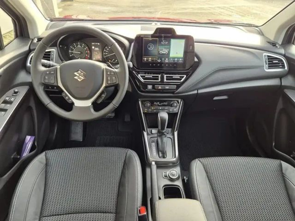 Suzuki S-Cross
